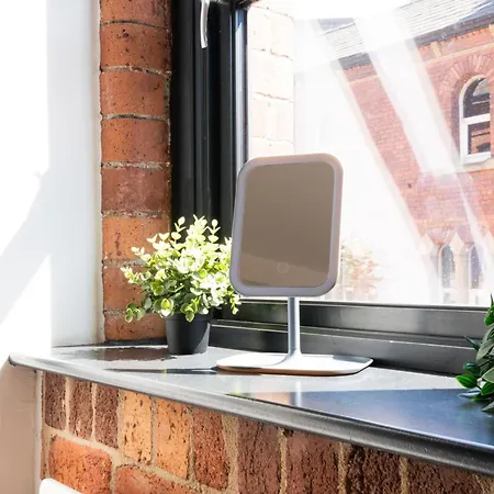 2bedapt - Exposed Brick & Pool Table Apartment Leeds (West Yorkshire)